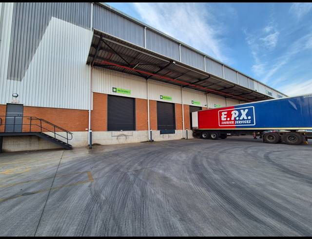 5,623M² WAREHOUSE TO LET IN GOSFORTH PARK